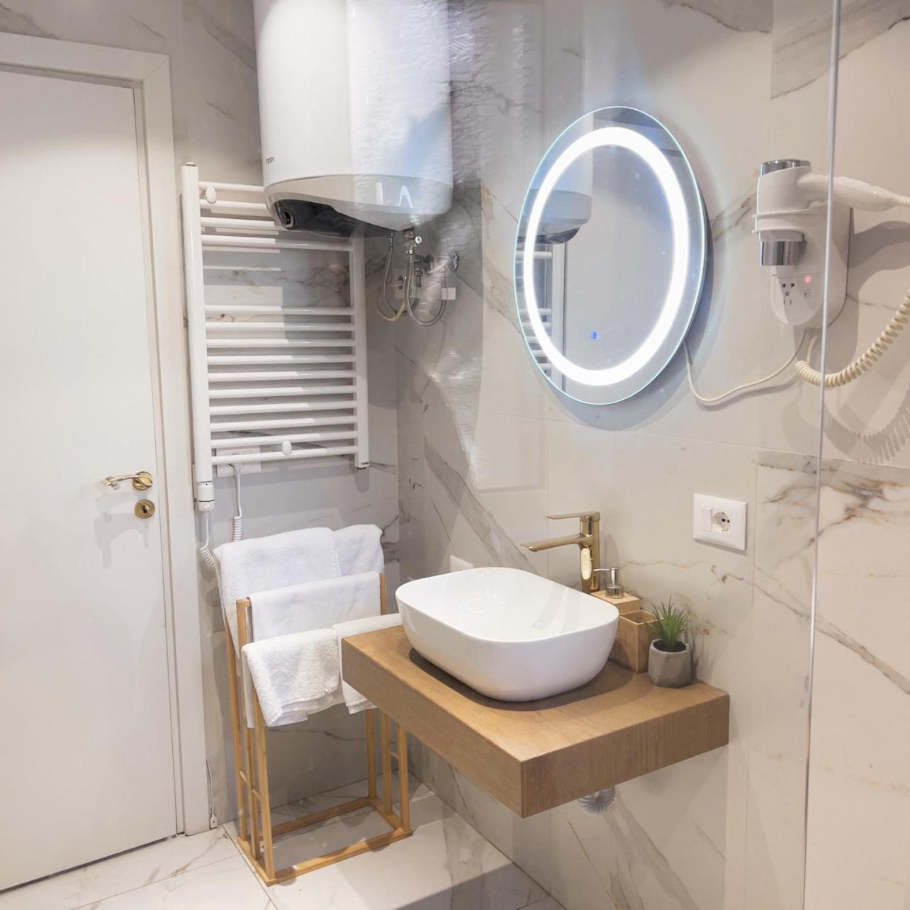 Bllok Scandi Apartments 1 Self-Check-In تيرانا المظهر الخارجي الصورة